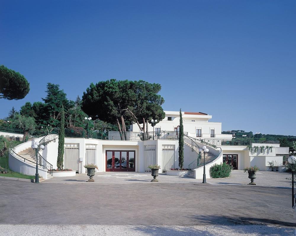 Lh Hotel Domus Caesari Marino Exterior foto
