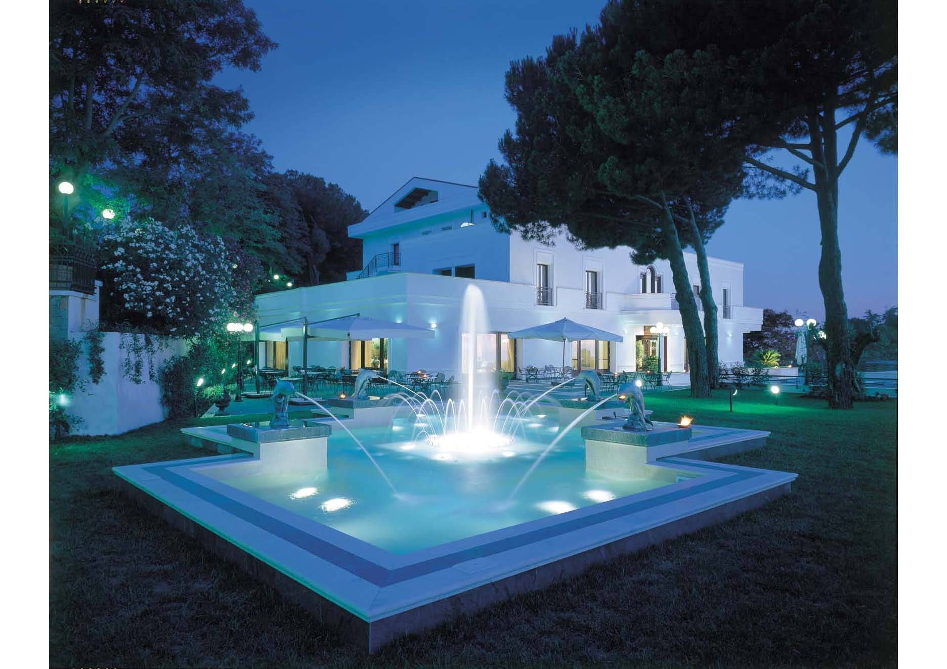 Lh Hotel Domus Caesari Marino Exterior foto